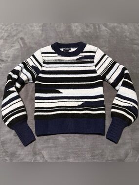 Forever 21 Striped Crewneck Sweater